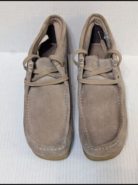 Clarks Men's Stinson Hi Chukka Suede Boots Sand Beige Size 11 (Pre-owned)